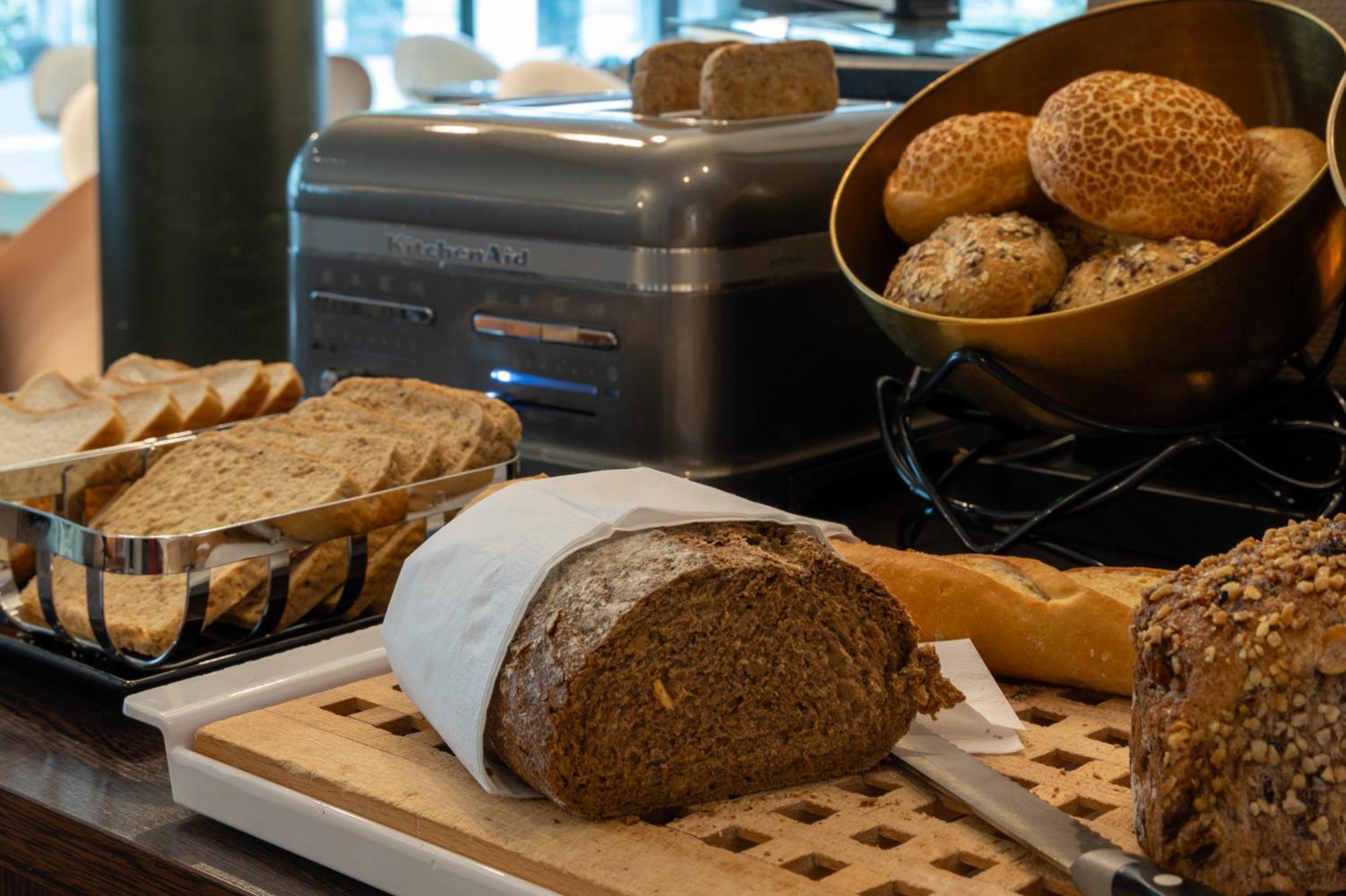Docklands Hotel Anversa