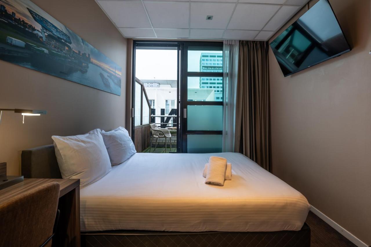 Hotel Docklands 3*